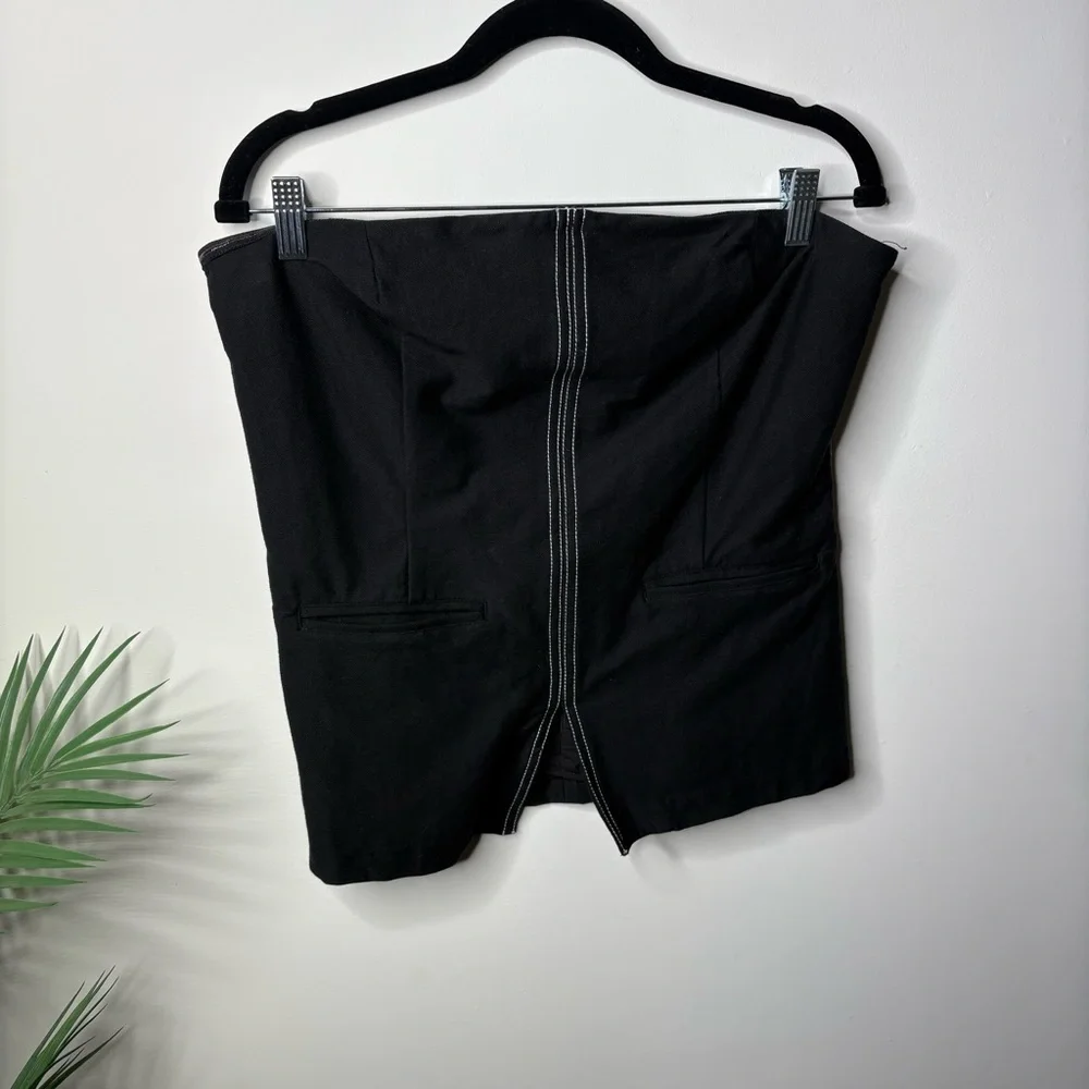 CAMILA COELHO Black Contrast Stitch Peplum Strapless Top - Picture 3 of 7